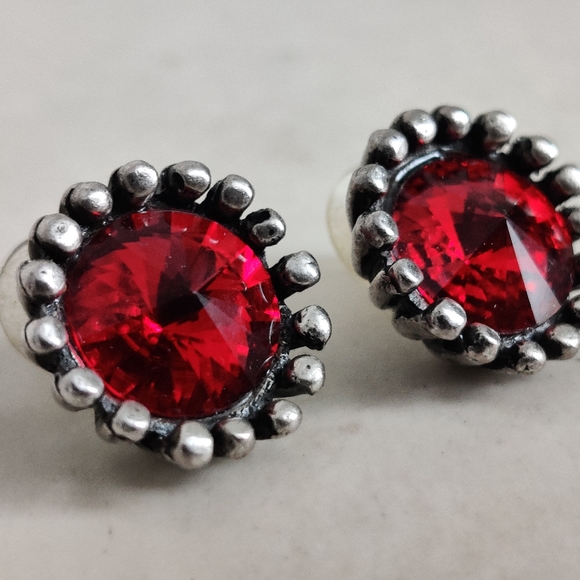 Designer Red Rivoli Glass Earrings Signed Avant Garde - Picture 12 of 16